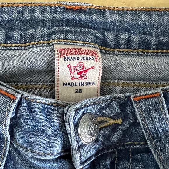 True Religion 2 Shorts - Picture 2 of 10